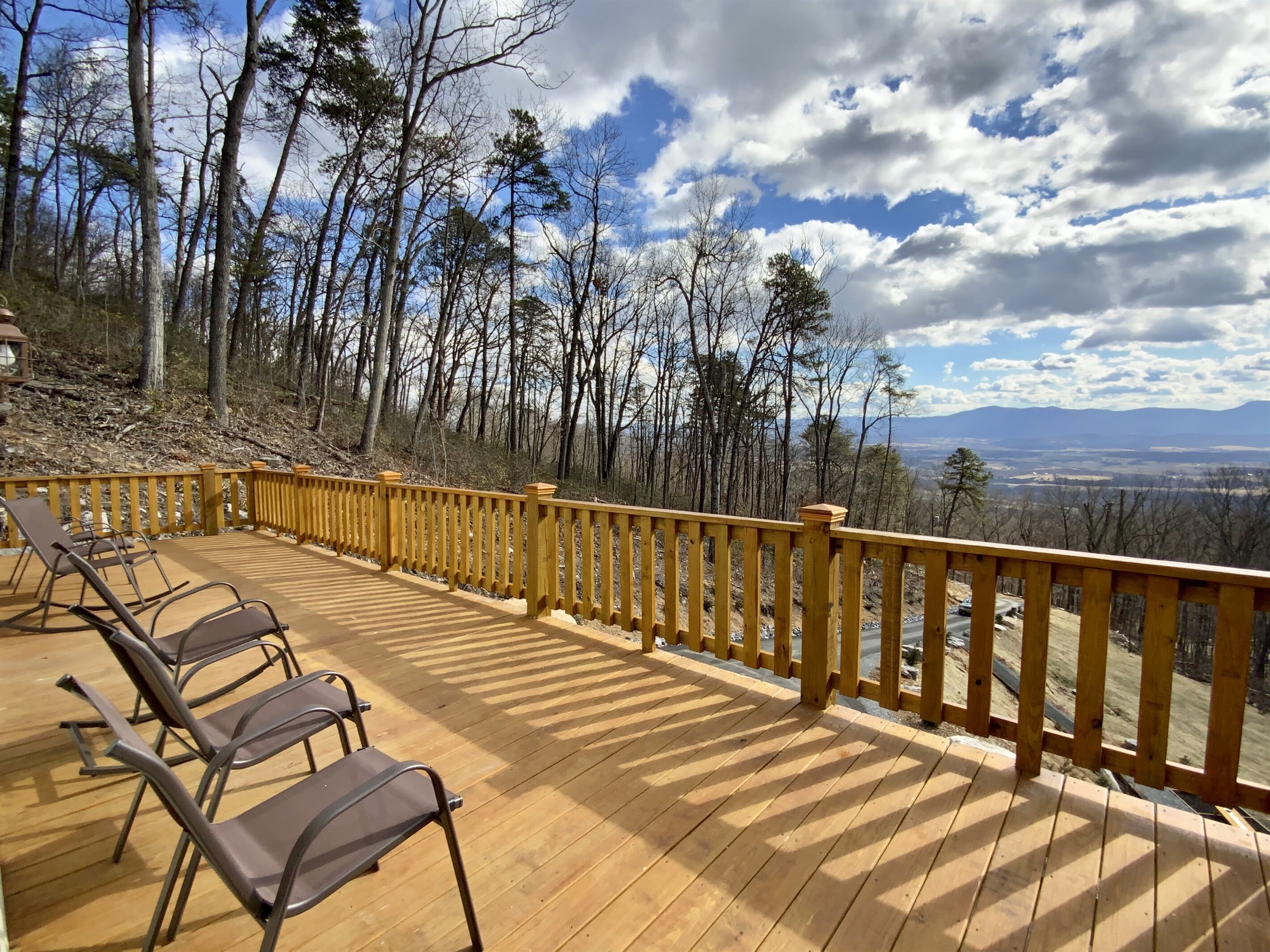 Pet-Friendly Shenandoah Retreat- Hot Tub, Fast Wi-Fi, Gorgeous Views!