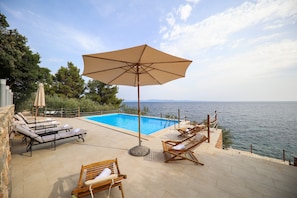 Piscine extérieure
