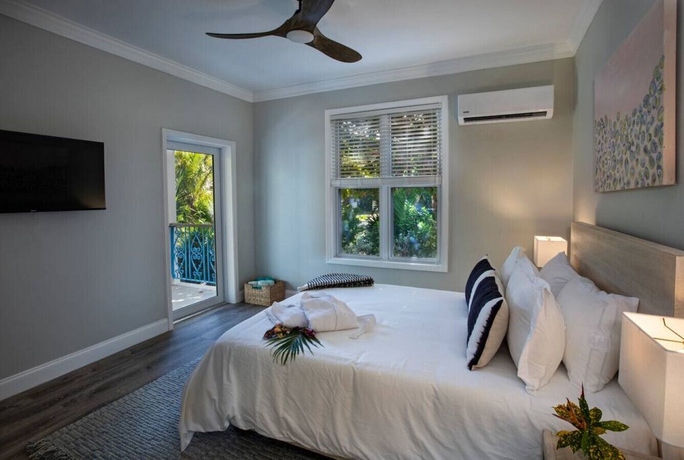 3 多间卧室、办公桌、熨斗/熨衣板、旅行婴儿床