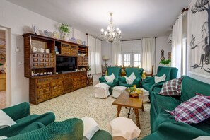 Smart TV, foosball, table tennis, books