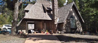 Marble Mountain Manor