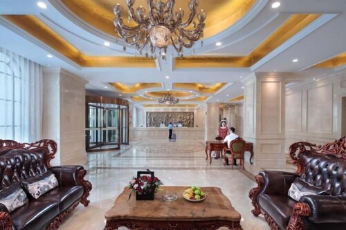 Vienna International Hotel (Chizhou High-speed Railway Station)