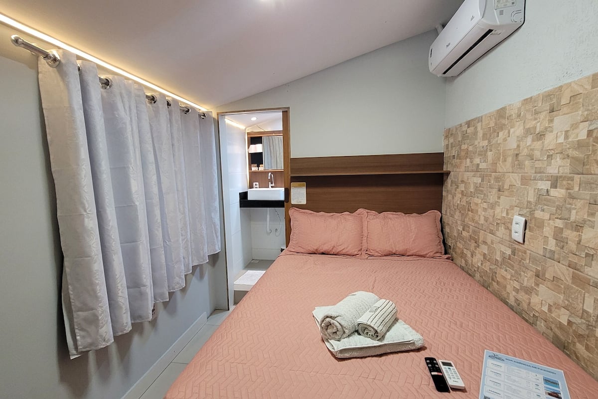 Minibar, decoración individual, escritorio