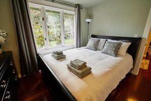 5 soverom, skrivebord, strykejern/-brett og wi-fi (inkludert)