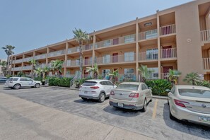 Exterior - Great Condo in the Middle of it ALL! (South Padre Island)