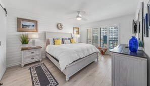 2 多间卧室、办公桌、熨斗/熨衣板、旅行婴儿床