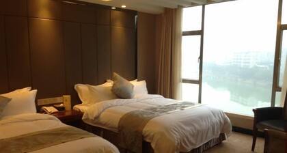 Haihe Business Hotel