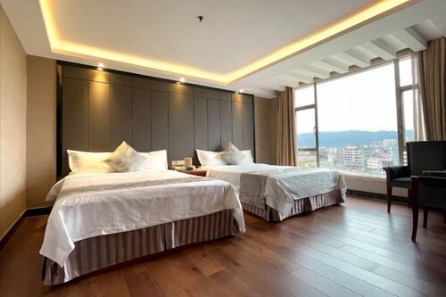 Haihe Business Hotel