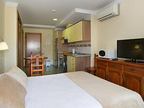 1 bedroom