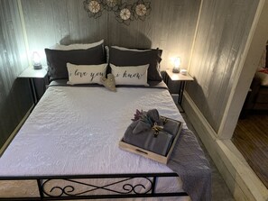 1 chambre, fer et planche à repasser, accès au Wi-Fi (inclus)