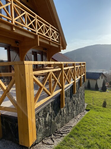 Willa Pensjonat Bajka na Górze Żar z jacuzzi, sauną i salą gier