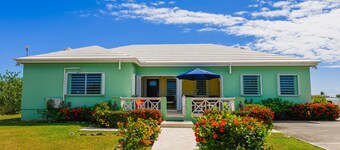 Island Oasis Family Home