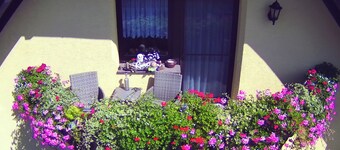 Mone's vacation apartment Klötze with air conditioning, terrace and balcony