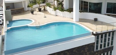 Apartment with excellent sea view, the best area of the port