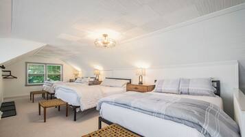 3 bedrooms, desk, free WiFi, bed sheets