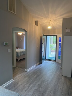 4 bedrooms, in-room safe, desk, free WiFi