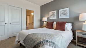 2 chambres, bureau, Wi-Fi gratuit, draps fournis