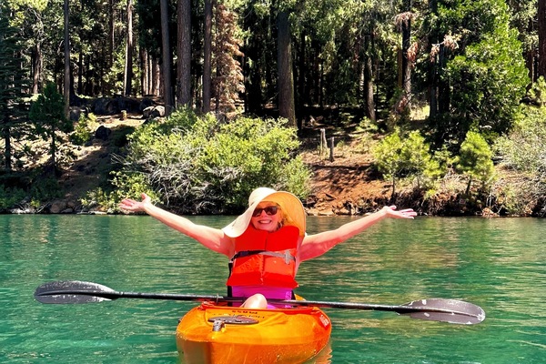 A beautiful kayaking day on the Lake