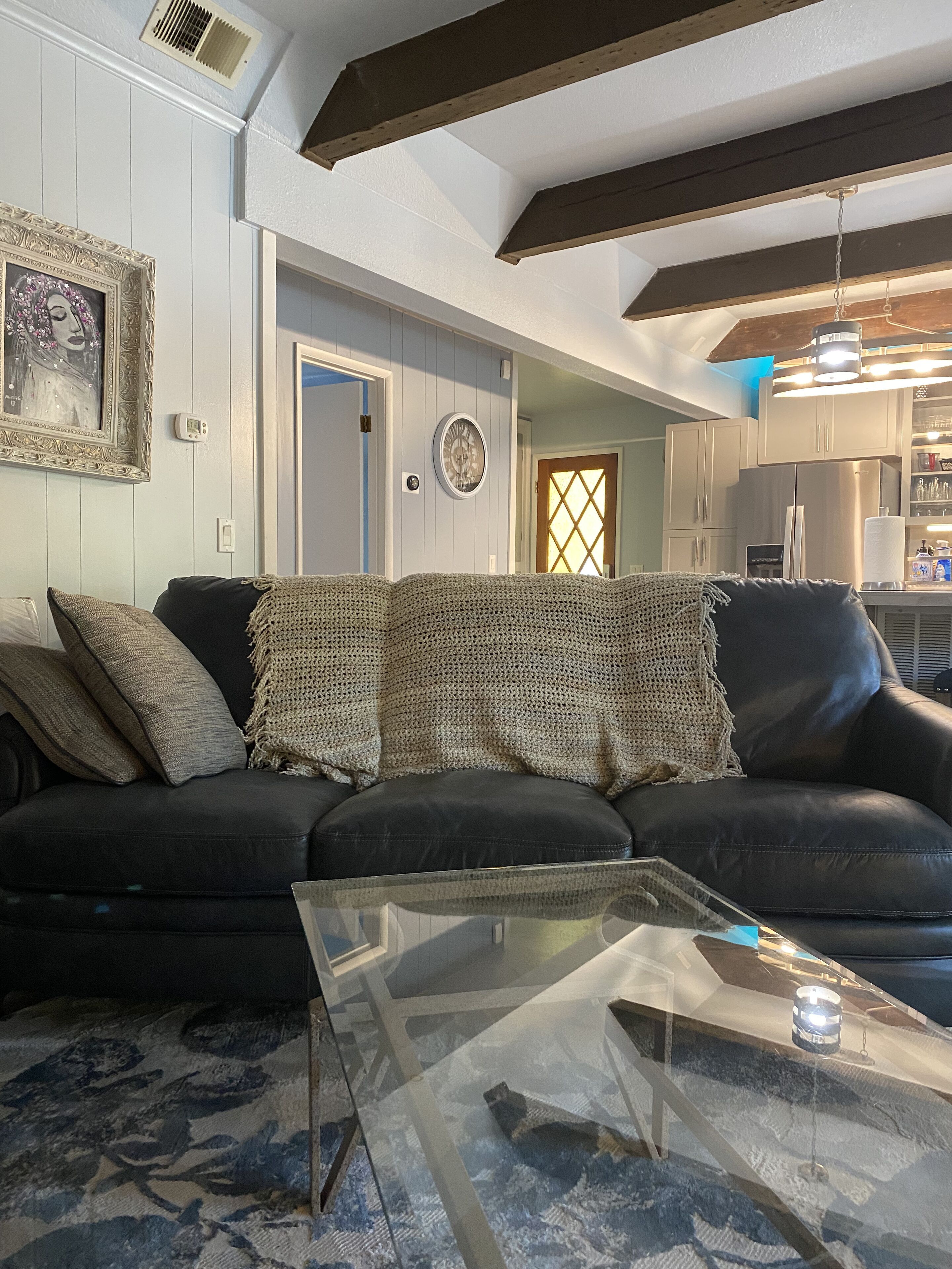 Spectacular House On The River very close to the Lake plus pet friendly