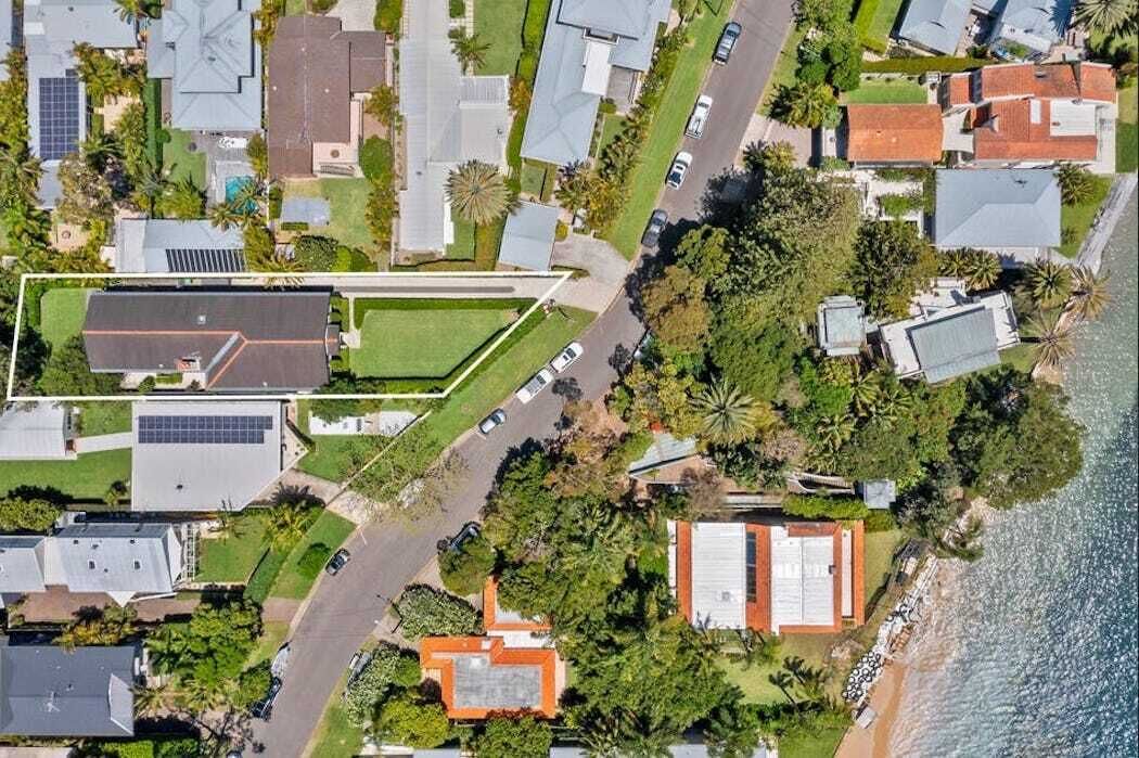 BASK Palm Beach 1min walk to beach\nWeekly rates available — image 27