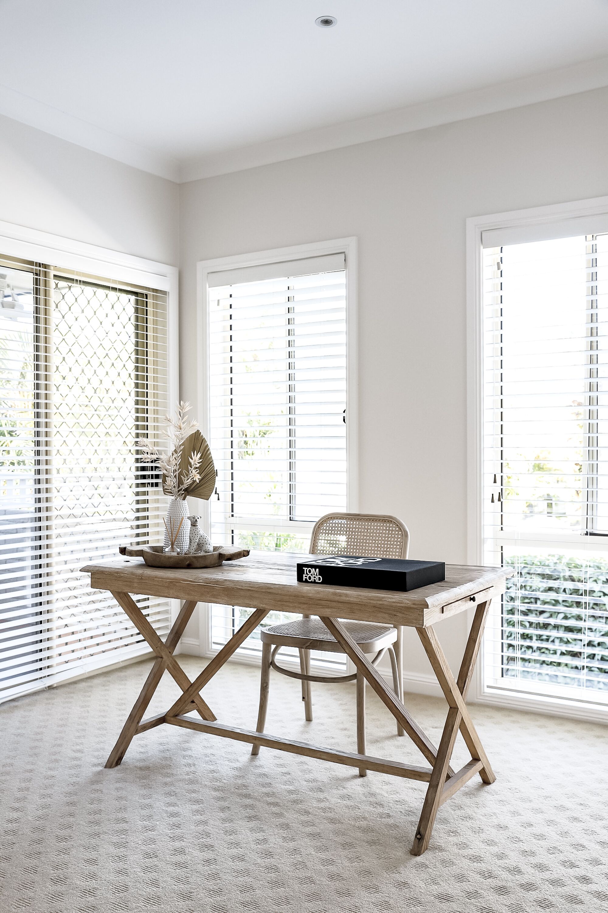 BASK Palm Beach 1min walk to beach\nWeekly rates available — image 4