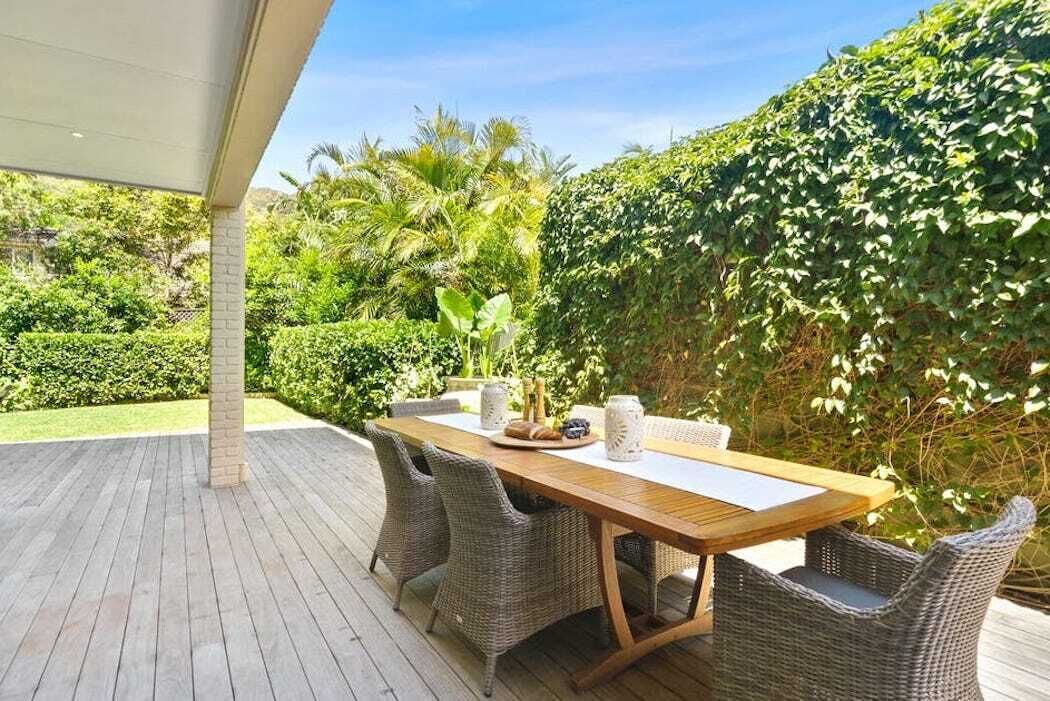 BASK Palm Beach 1min walk to beach\nWeekly rates available — image 10