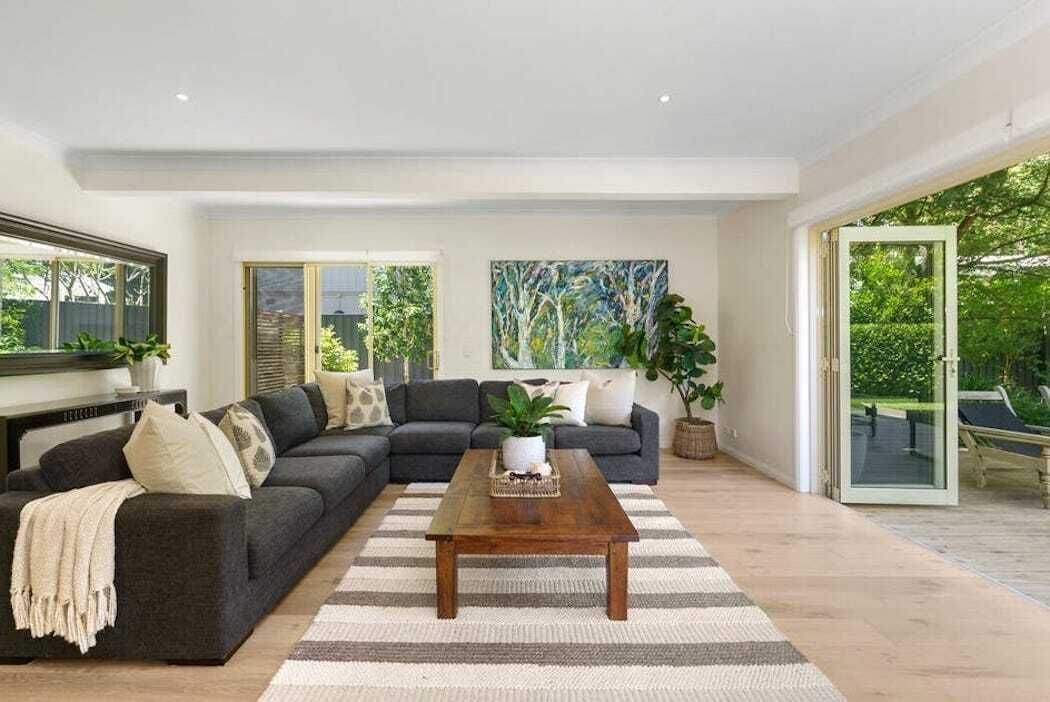 BASK Palm Beach 1min walk to beach\nWeekly rates available — image 16