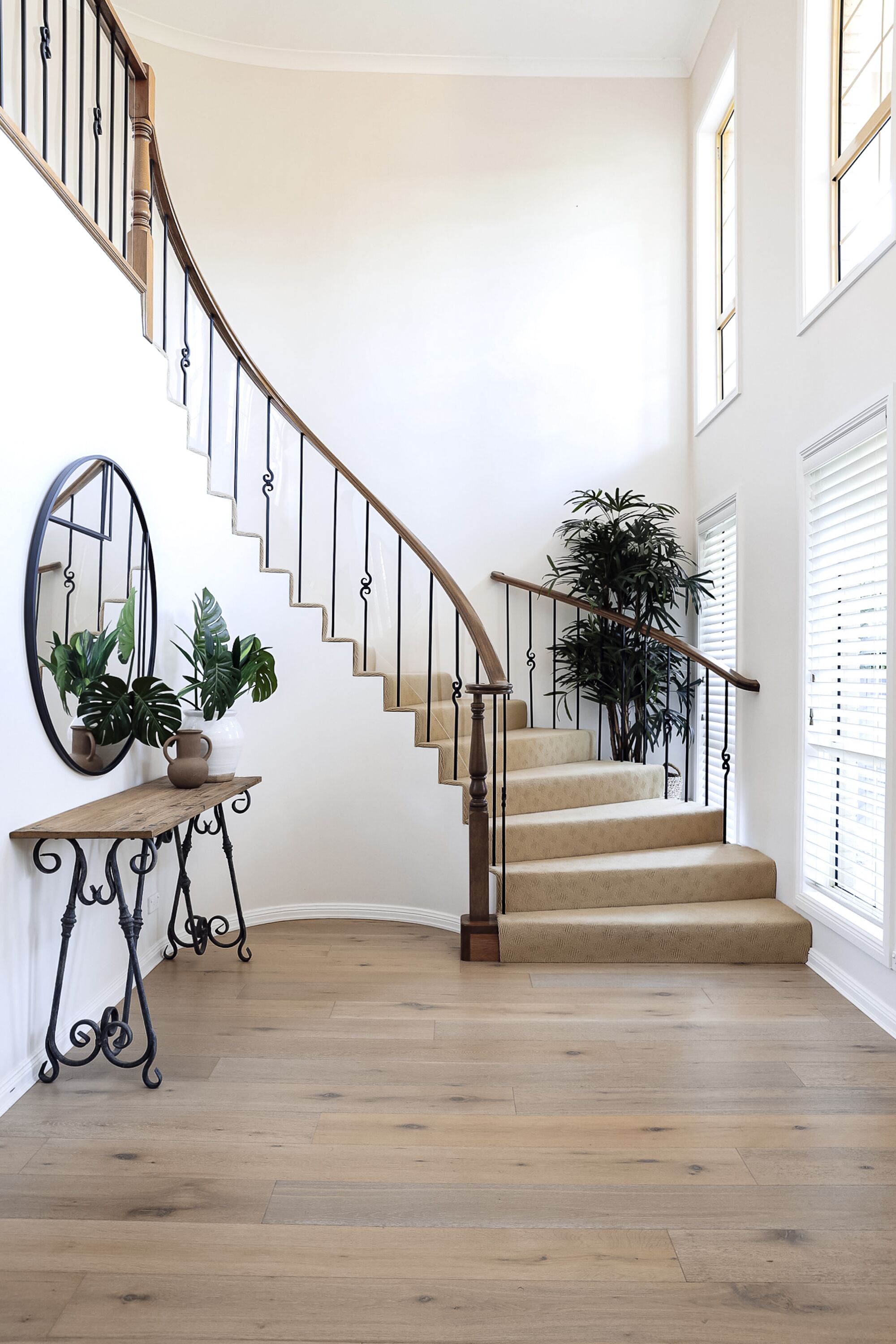 BASK Palm Beach 1min walk to beach\nWeekly rates available — image 28