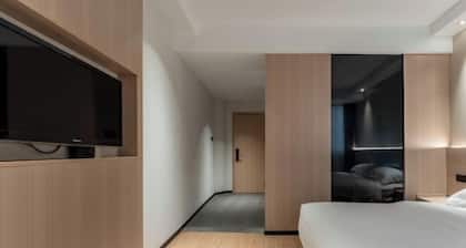 Yisu Qingju Hotel (Ningbo Beilun Xiaogang)