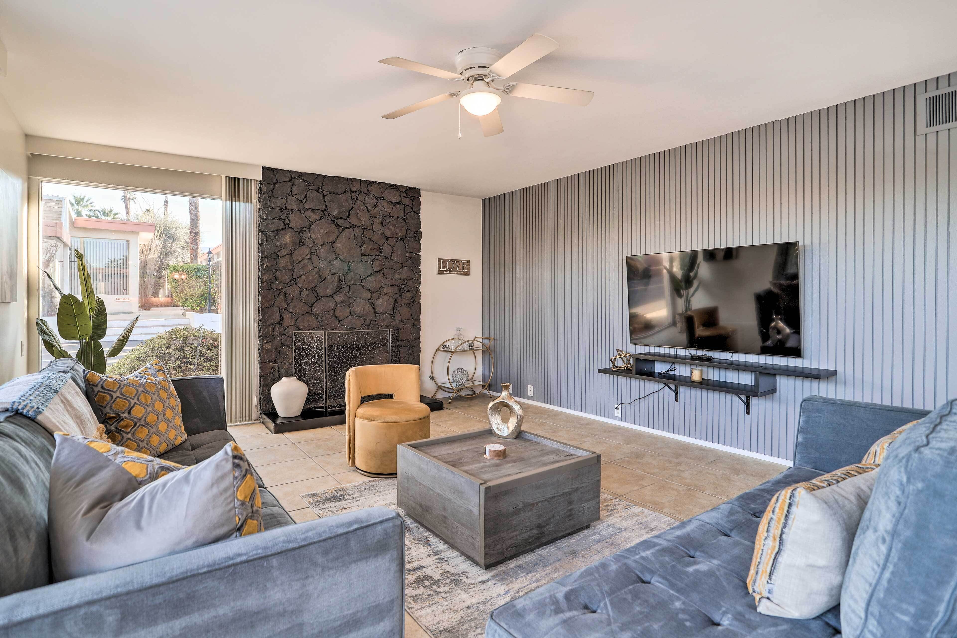 Trendy Palm Desert Home w/ Patio, Pool Access