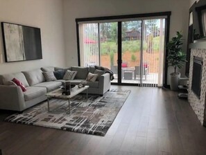 Smart TV - Schaffers Mill 3 bedroom House with a Hot Tub (Truckee)