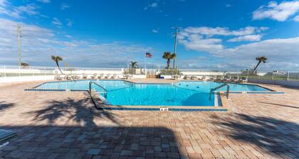 Maria's Lovely Beachfront home