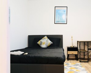 Smart TV - Bella Luna III: Elegant and bright Apartment-Balcony-Free parking-Massage (Troyes)
