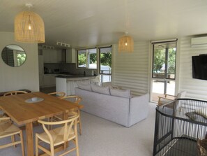 Interior - Changue Buller Views - Alpine Ridge (Merrijig)