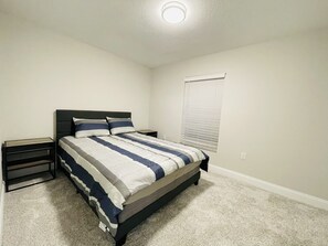 3 bedrooms, desk, iron/ironing board, WiFi