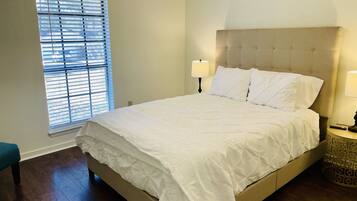 4 Schlafzimmer, Bügeleisen/Bügelbrett, kostenloses WLAN, Bettwäsche