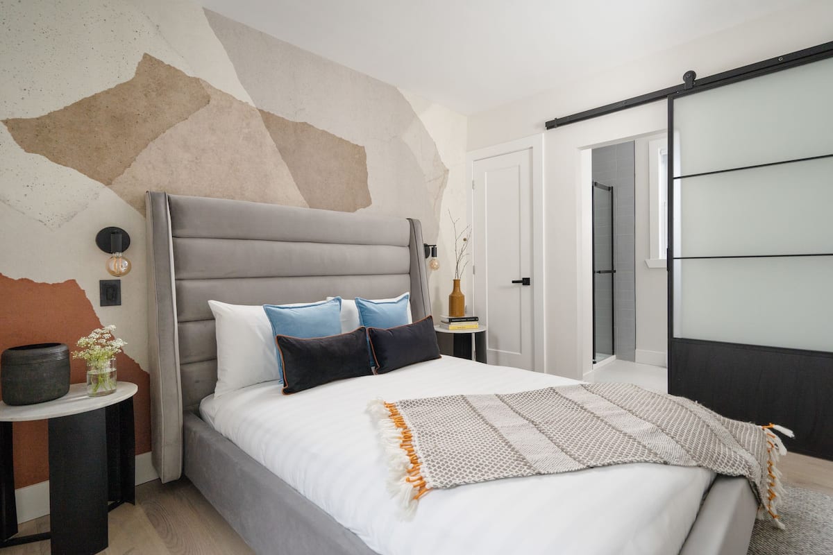 Maison Saint-Denis #10 | 1 habitación, ropa de cama de alta calidad y camas con pillow-top