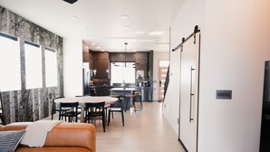Uklassifisert bilde, 3 av 32, knapp