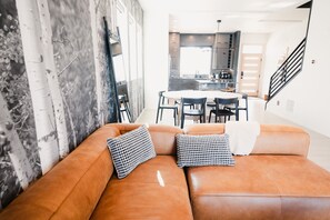 Smart TV, estéreo, oficina