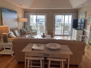 Smart TV, DVD player, table tennis, books