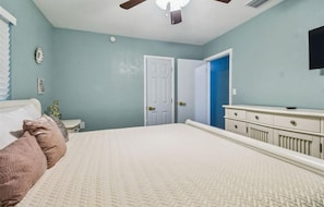 4 chambres, fer et planche à repasser, Wi-Fi gratuit, draps fournis