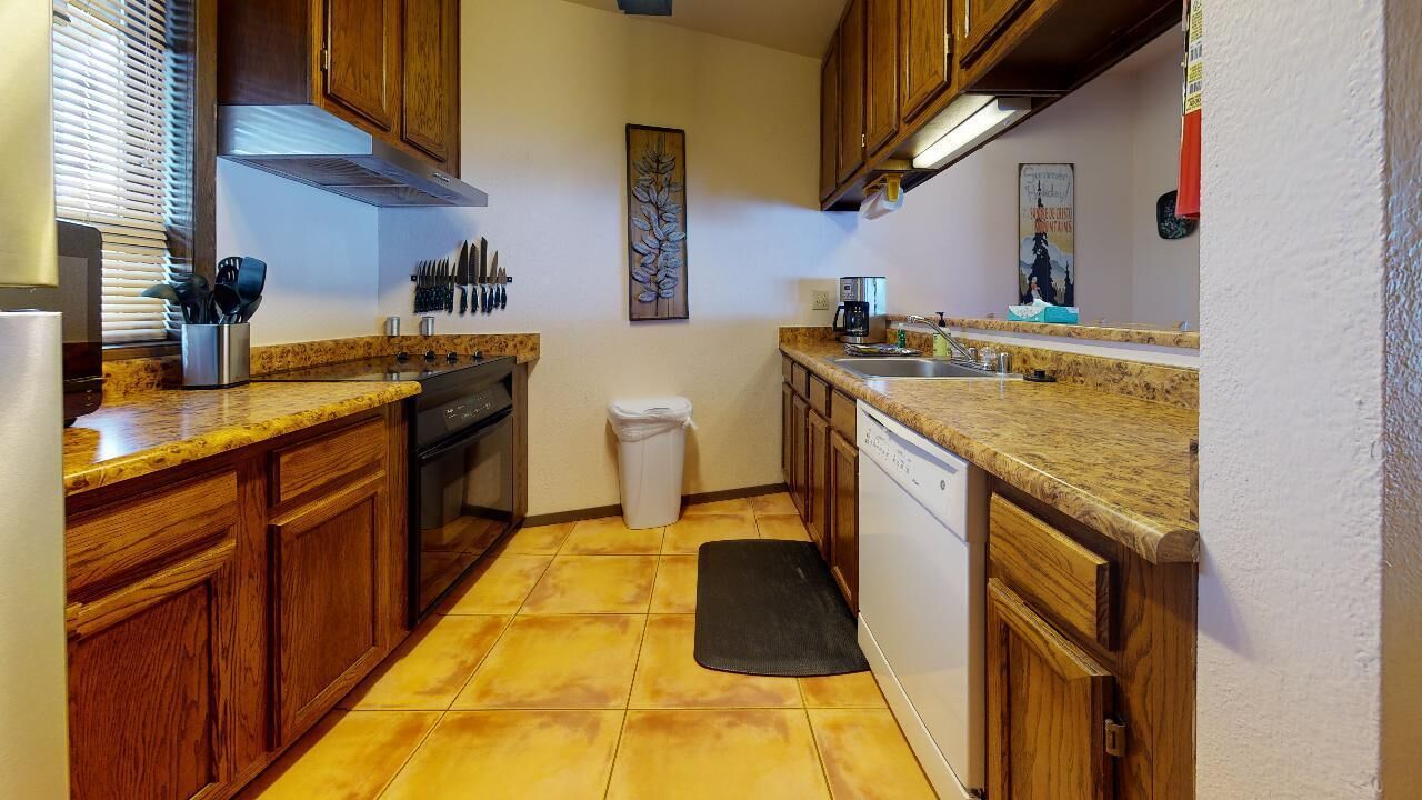 Close to Lifts | Fireplace | Views | Ski Run A9