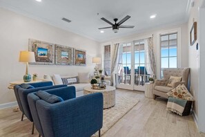 TV - Ocean Pearl 411-3BR Condo-Sleeps 8 (Seacrest)