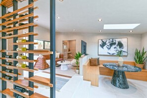 Room - 2 Houses Malibu Luxury Retreat, Ocean + Mtn Views (Malibu)