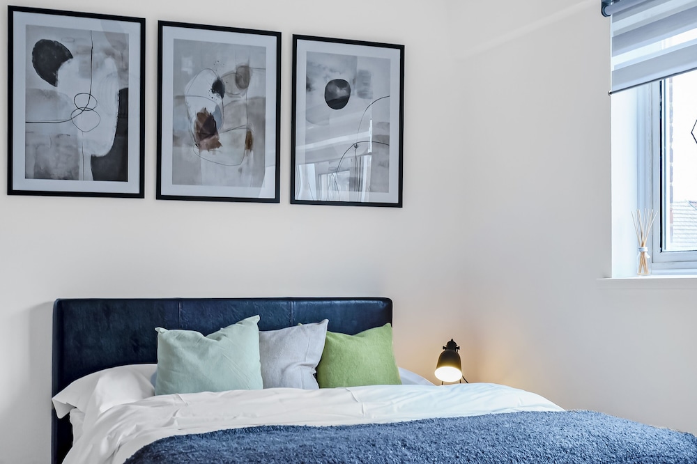 Stylish Excel 3 Bedroom Flat