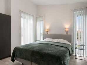 2 Schlafzimmer, Reisekinderbett, kostenloses WLAN, Bettwäsche