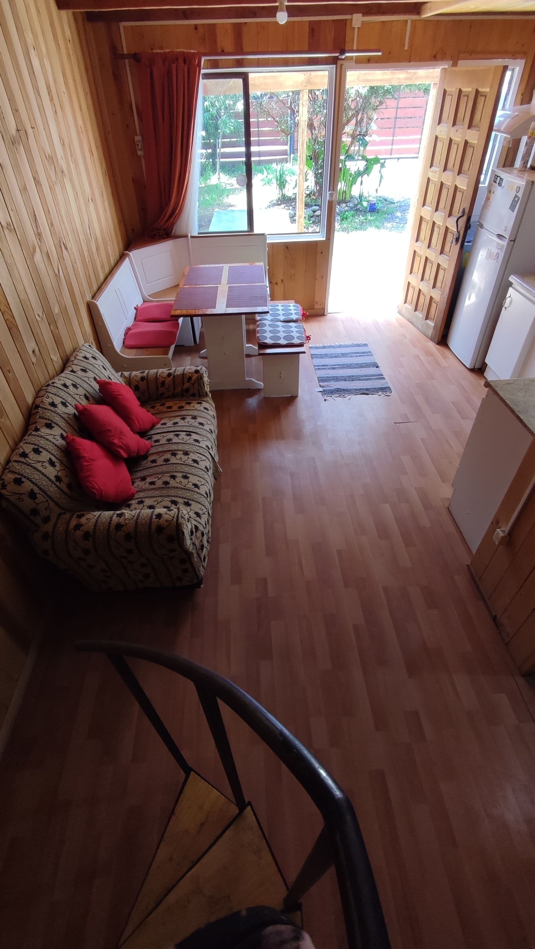 Rustic Cabin near Hot Springs, volcanoes, rivers and lakes