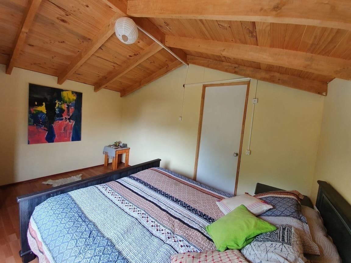 Rustic Cabin near Hot Springs, volcanoes, rivers and lakes