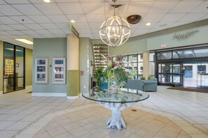 Lobby - Oceanfront Condo w/ Views in North Myrtle Beach! (North Myrtle Beach)