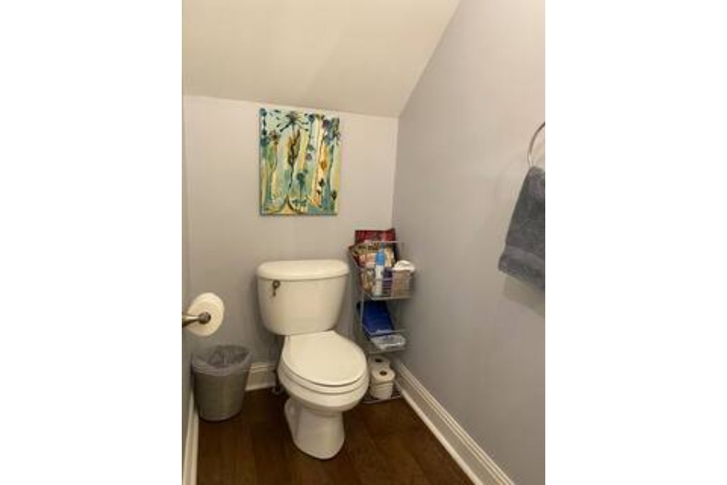 Stroll to the Square from this Lovely Condo!